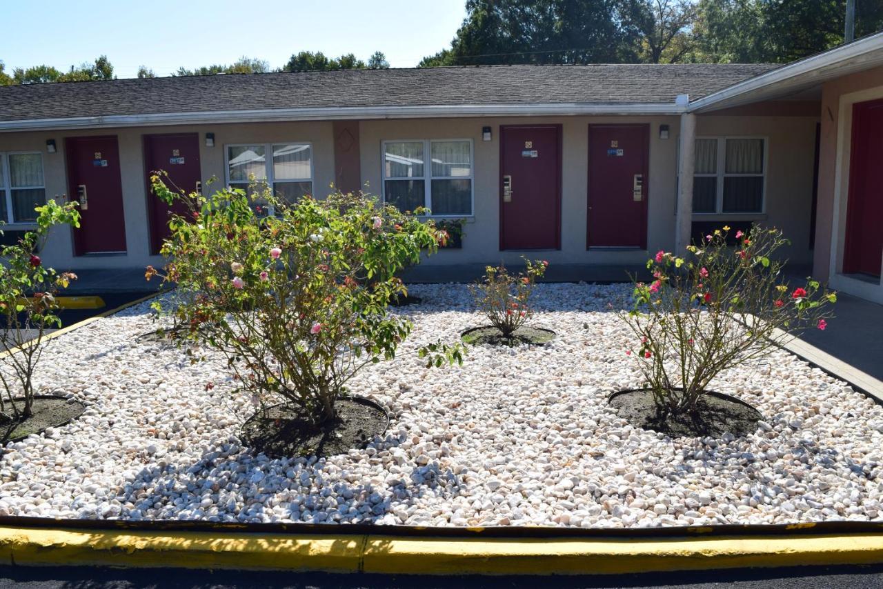 White Oaks Motel Pennsville/Carneys Point Extérieur photo