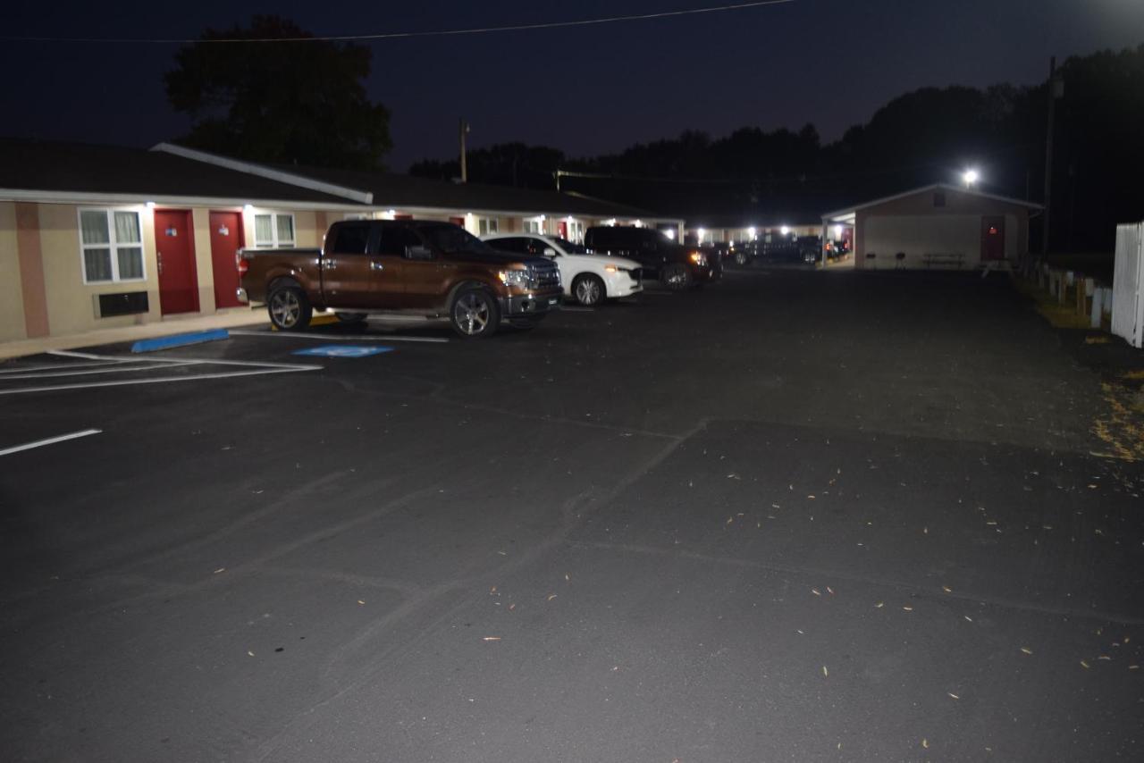 White Oaks Motel Pennsville/Carneys Point Extérieur photo