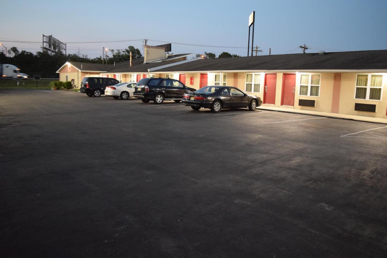 White Oaks Motel Pennsville/Carneys Point Extérieur photo