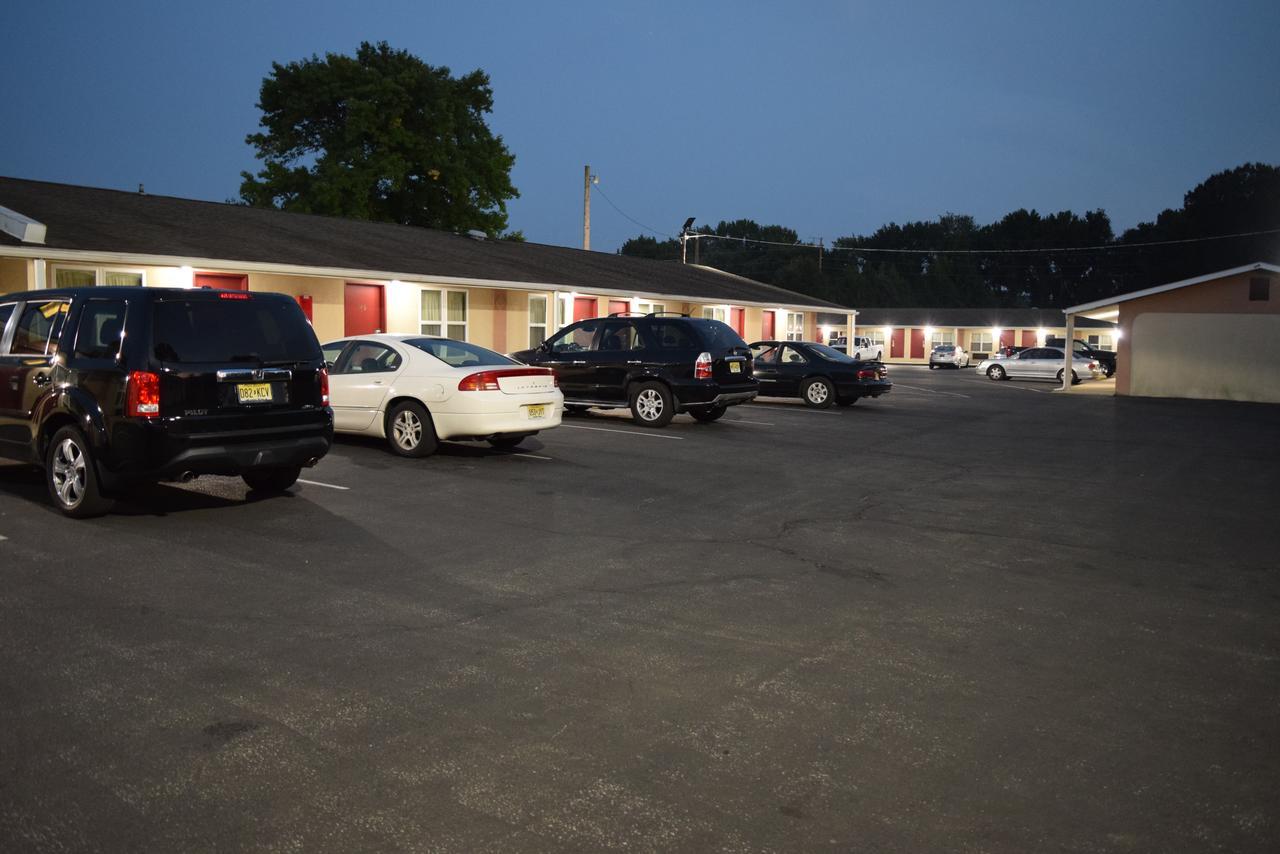 White Oaks Motel Pennsville/Carneys Point Extérieur photo