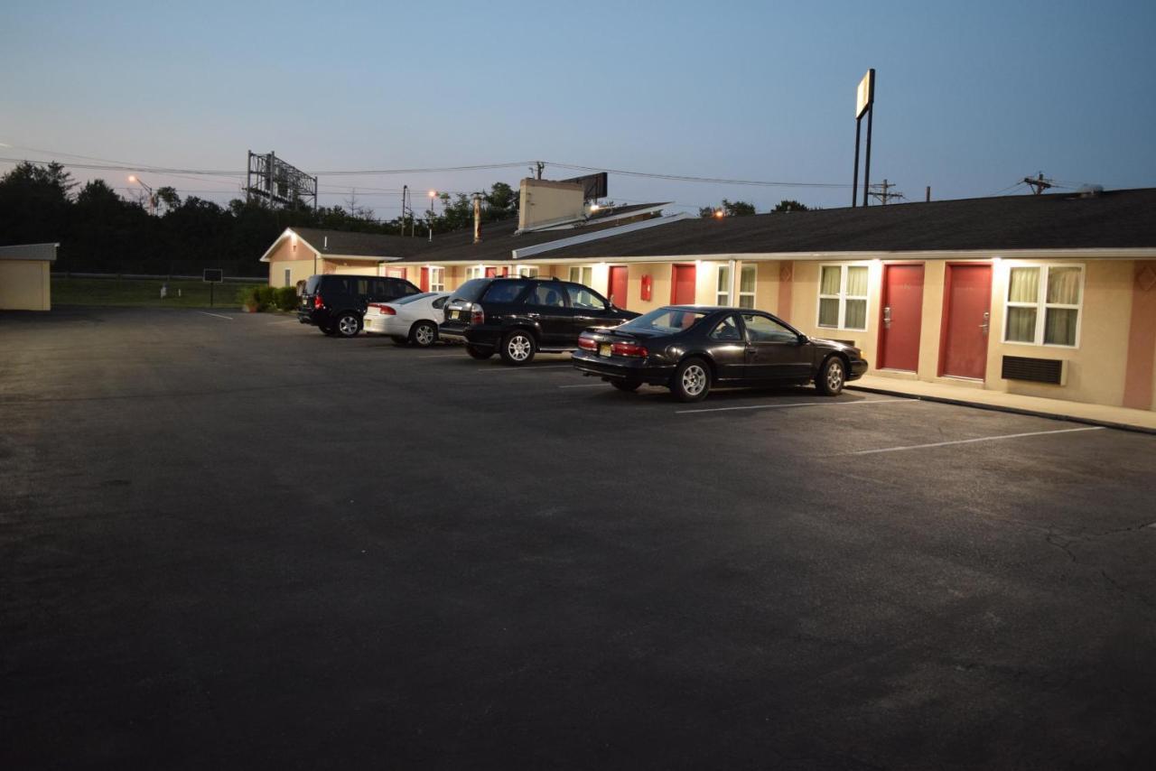 White Oaks Motel Pennsville/Carneys Point Extérieur photo